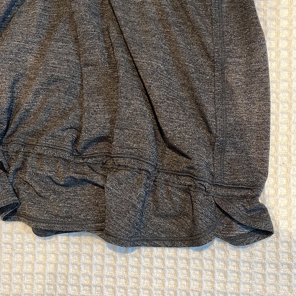 SZ 6 LULULEMON TANK TOP - Picture 4 of 4